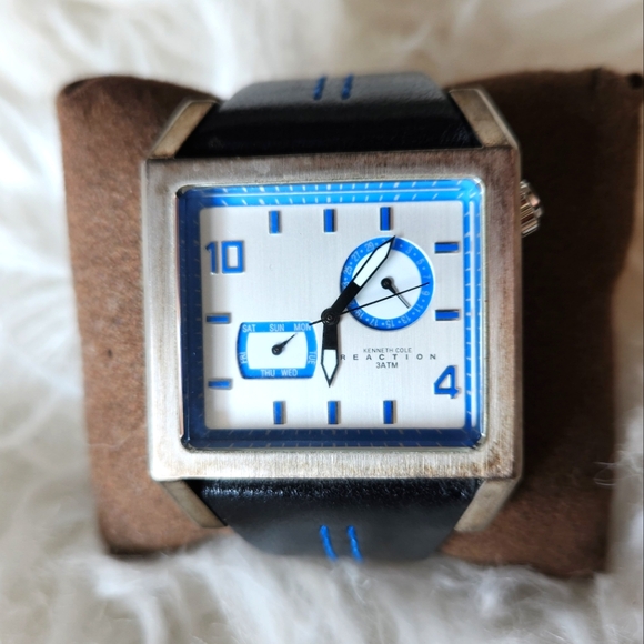 Kenneth Cole Men's Watch with Leather Strap - Picture 1 of 5
